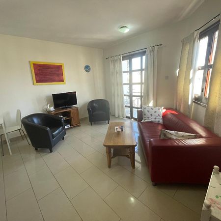 Sea View Apartments Писури Екстериор снимка
