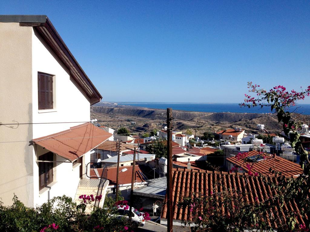 Sea View Apartments Писури Екстериор снимка