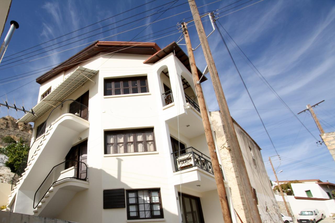 Sea View Apartments Писури Екстериор снимка