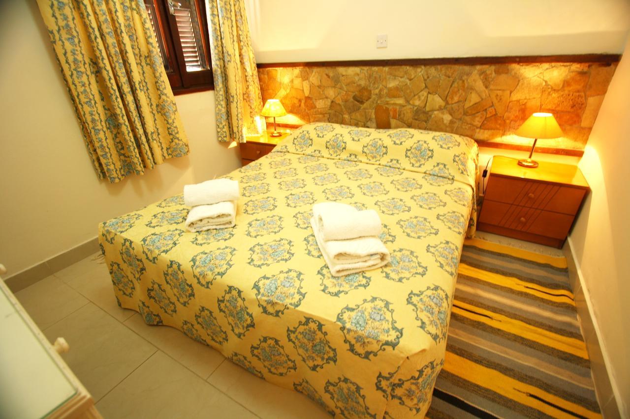 Sea View Apartments Писури Екстериор снимка