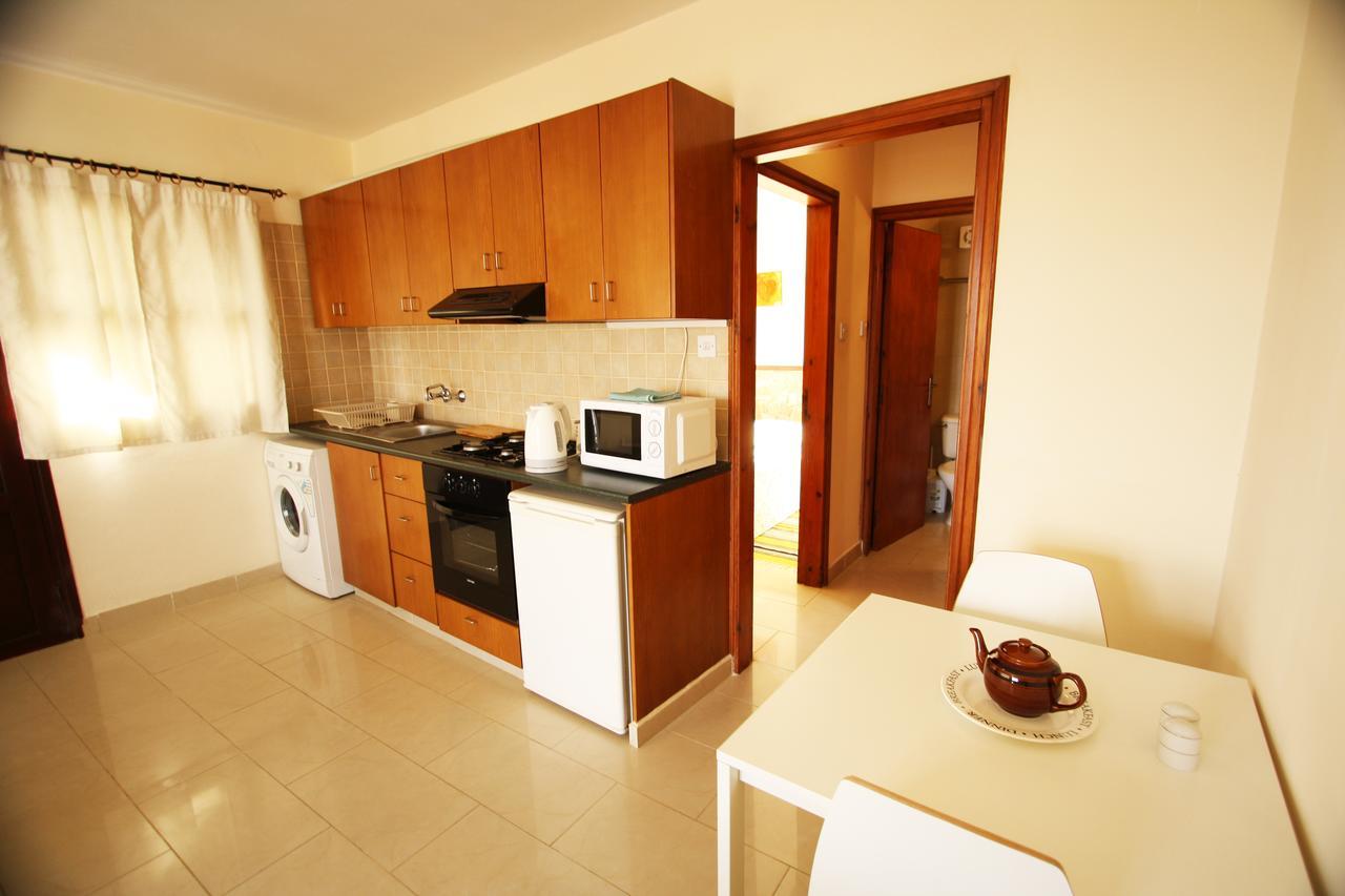 Sea View Apartments Писури Екстериор снимка
