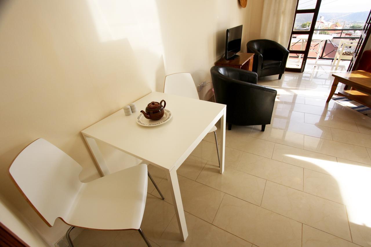 Sea View Apartments Писури Екстериор снимка